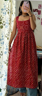 Ratna Kurti