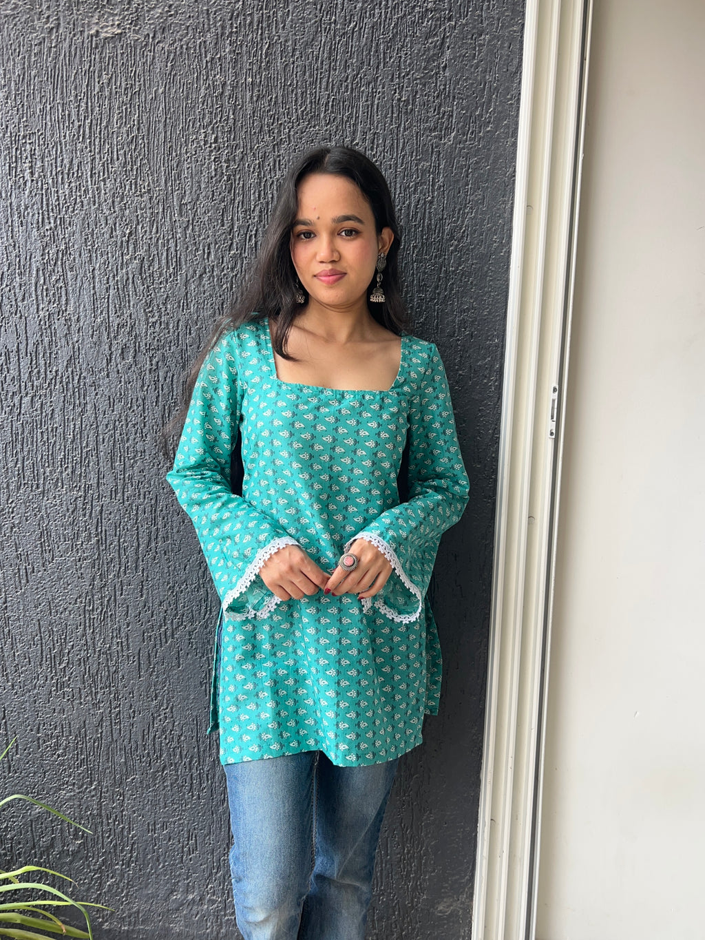 Vanya Kurti