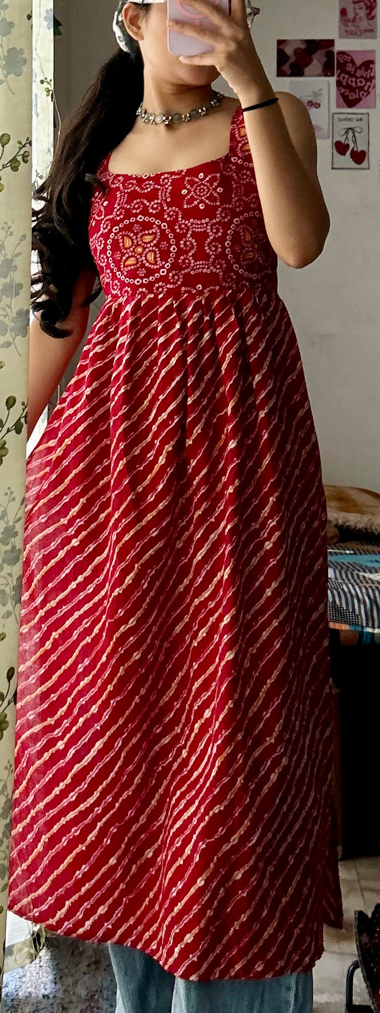 Ratna Kurti