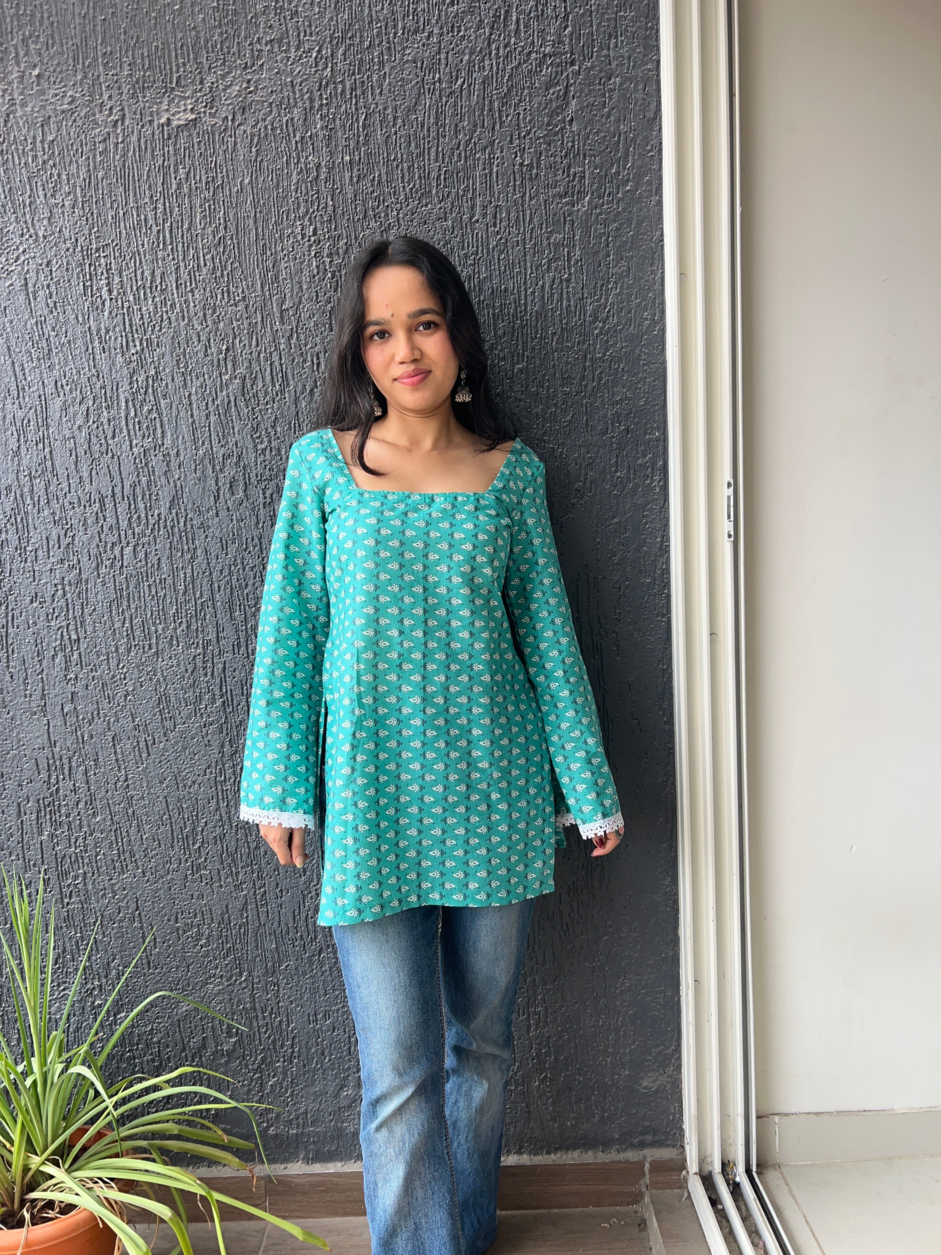 Vanya Kurti