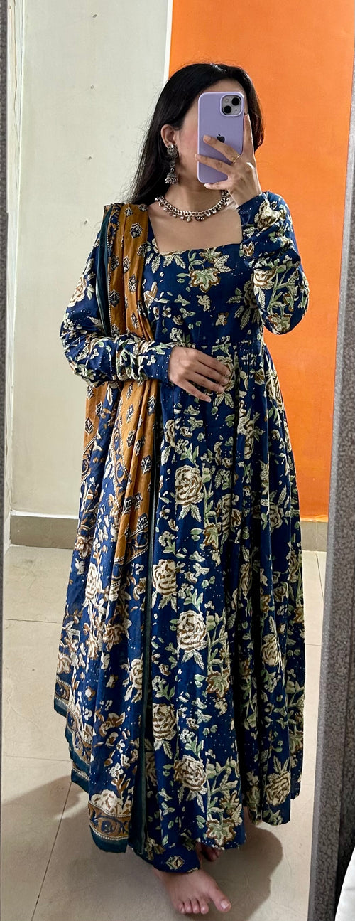 Aasma Anarkali set ✨