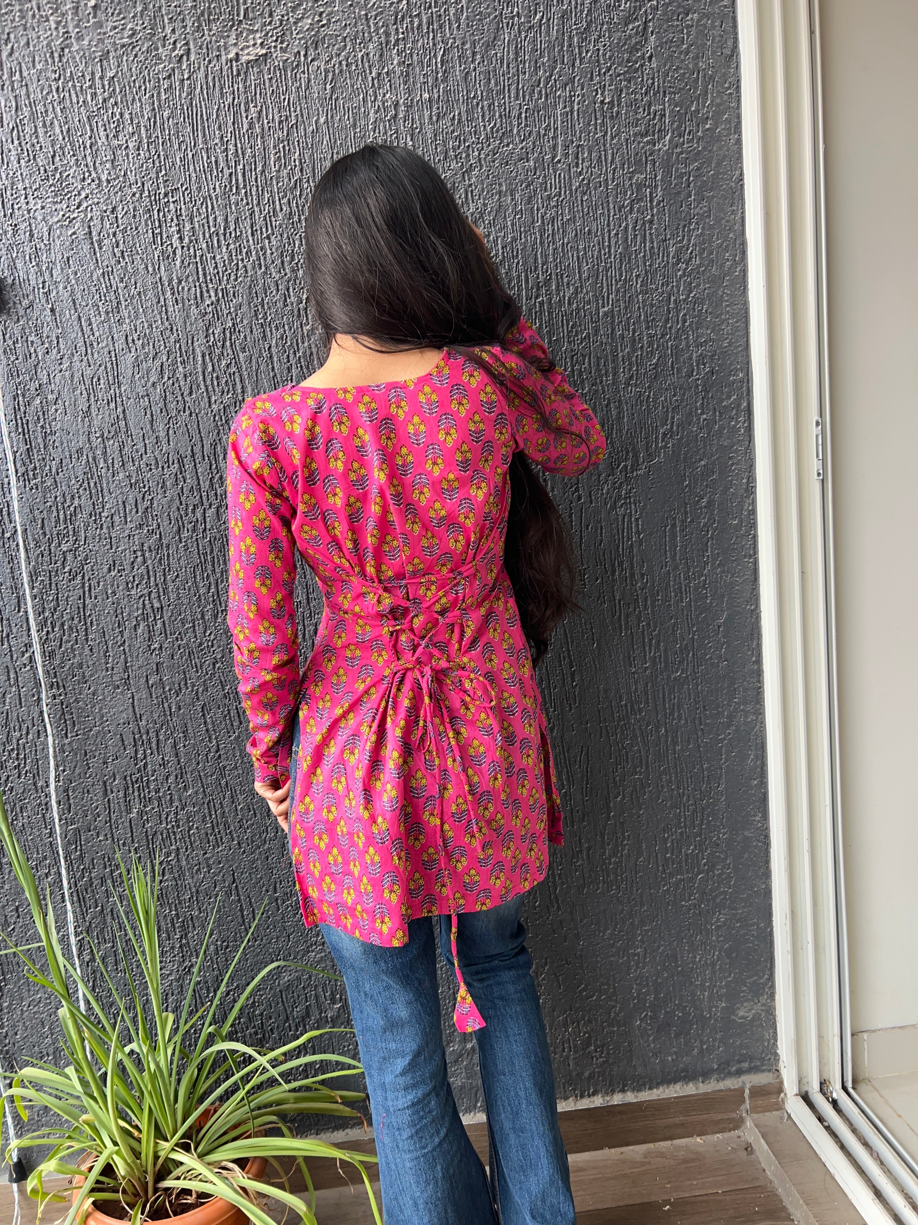 Arohi kurti